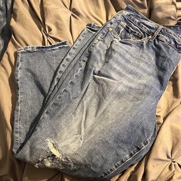 Torrid Mid Rise Skinny - Picture 3 of 3